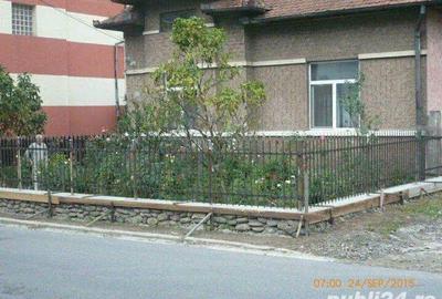 Casă cu 4 camere în Central - 1