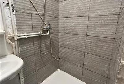 Garsonieră semidecomandată în Tractorul - 5