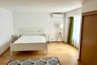 Garsoniera de închiriat Piața Victoriei | Renovat Lux - 1