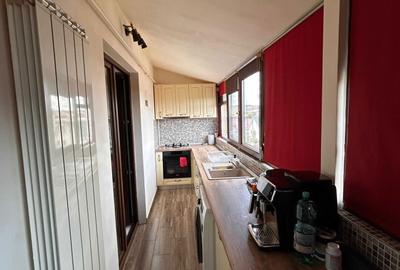 Apartament cu 3 camere decomandat în Valea Adâncă - 1