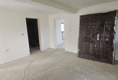 Casă cu 5 camere cu Teren 3600 Mp în Bâlca - 9