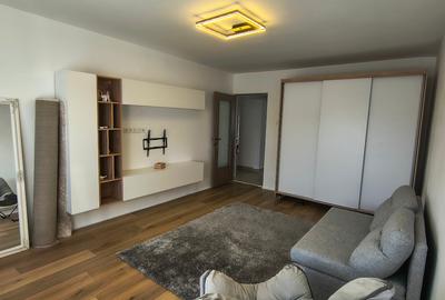 Apartament cu 2 camere decomandat în Decebal - 5