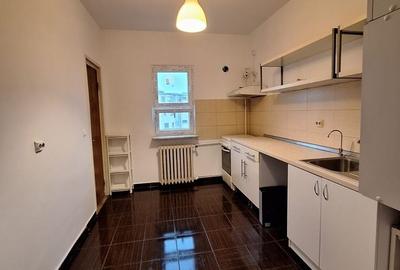 Apartament cu 3 camere decomandat în Calea Victoriei - 6