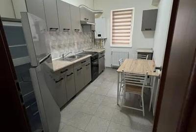 Apartament cu 2 camere decomandat în Central - 2