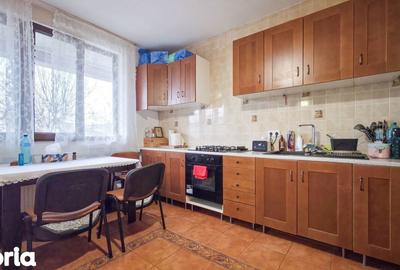 Casă cu Teren 938 Mp în Dragomirești-Vale
