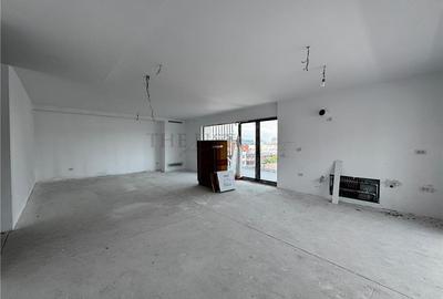 Apartament cu 4 camere decomandat în Herăstrău - 3