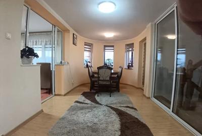 Casă cu 4 camere cu Teren 1000 Mp în Central - 9