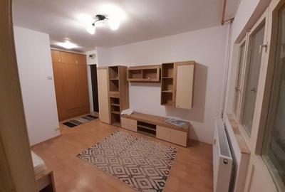 Garsonieră semidecomandată, mobilată în 13 Septembrie