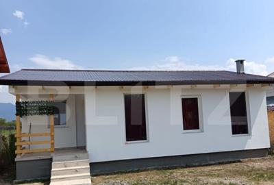 Casa de vanzare Livezile, str. principala - 12