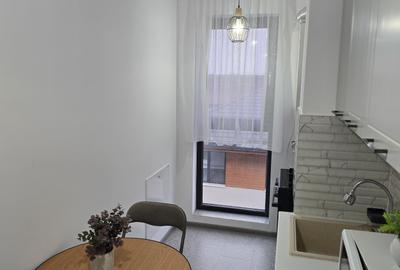 Apartament cu 2 camere semidecomandat, mobilat în Central - 10