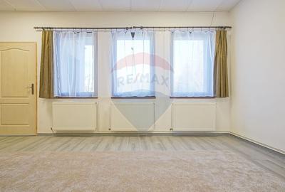 Apartament cu 3 camere decomandat, mobilat în Dârste - 9