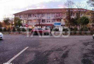 Apartament cu 3 camere decomandat în Terezian - 12