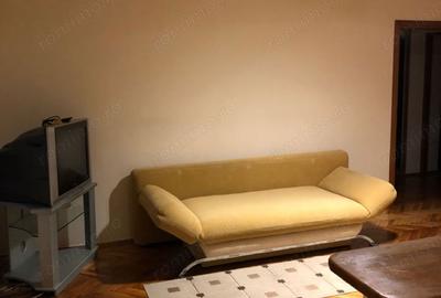 Apartament cu 2 camere decomandat în Titan