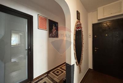 Apartament 4 camere decomandat de vanzare Eliberarii Constanta Apartament 4 camere decomandat de vanzare Eliberarii Constanta - 7