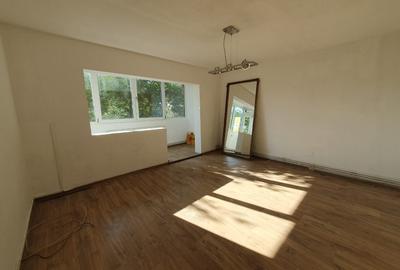 De vanzare apartament 4 camere – Dambovita- 2469 - 2