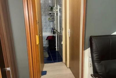 Apartament cu 3 camere semidecomandat în Berceni - 8