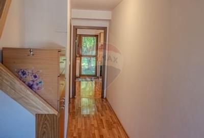 De vanzare Vila  in Mogosoaia - 550 mp teren - 5