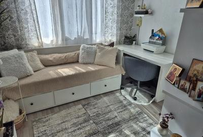 Apartament cu 3 camere semidecomandat, mobilat în Păcii - 3