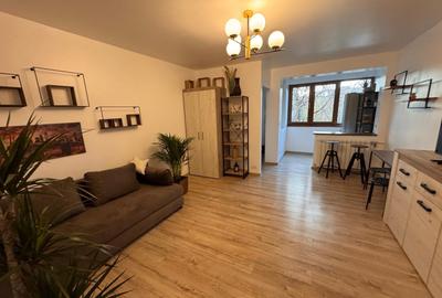 Drumul Taberei, Favorit - 3