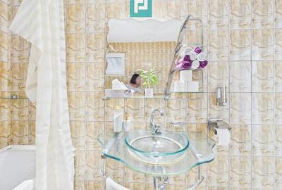 Casa la cheie cu 2 camere ?i curte - 18