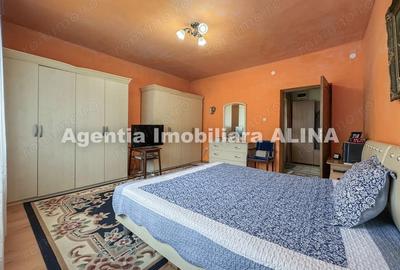 Casă cu 3 camere cu Teren 368 Mp în Aurel Vlaicu - 1