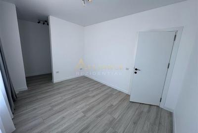 Penthouse cu 3 camere decomandat în Apărătorii Patriei - 8