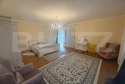 Casă cu Teren 700 Mp în Central - 1