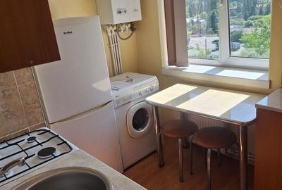Garsonieră decomandată în Petros - 7
