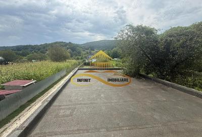 Casă cu Teren 757 Mp în Luncani - 3