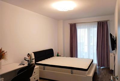 Apartament cu 3 camere decomandat, mobilat în Tractorul - 9