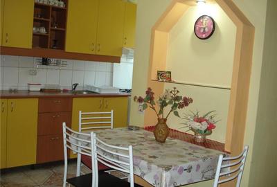 Apartament cu 2 camere decomandat în Central - 1