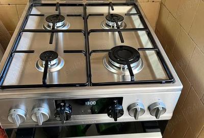 Apartament cu 4 camere decomandat în Central - 1