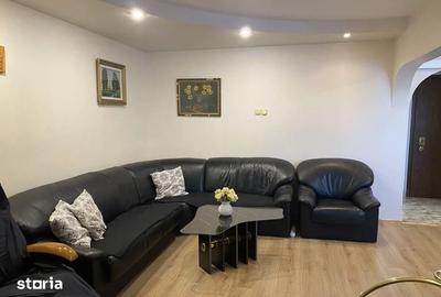 Apartament cu 3 camere decomandat în Pantelimon