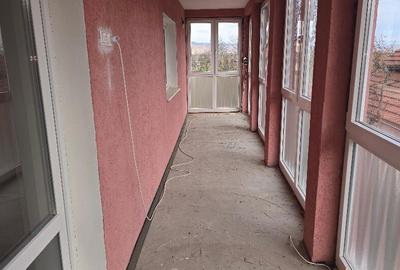 Vand casa in Deva, zona Garii (Peste Linia Ferata), P+E, din anul 2010 - 11