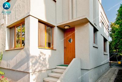 Casa situata in zona centrala cu arhitectura Art Deco - 1