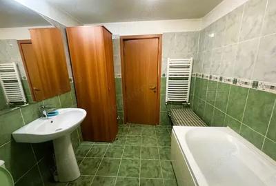 Se inchiriaza sau se VINDE casa Str Plevnei 1386 mp teren intravilan - 35