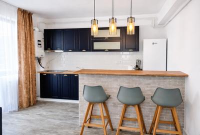 Apartament cu 2 camere semidecomandat, mobilat în Nord