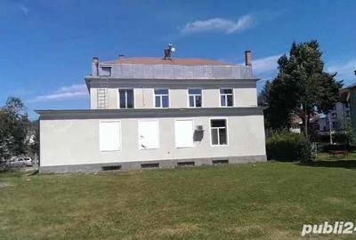 Spațiu comercial, de 174 mp, în Central - 10