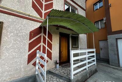 Apartament decomandat de 3 camere la curte in vila DE VANZARE - Direct Proprietar. Zona Traian Apartament decomandat de 3 camere la curte in vila DE VANZARE - Direct Proprietar. Zona Traian - 7