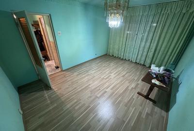 Apartament cu 4 camere decomandat în Inel II