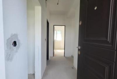 Casă cu 4 camere cu Teren 400 Mp în Sud