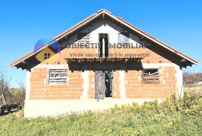 CASA la rosu   comuna STEFAN CEL MARE - 1