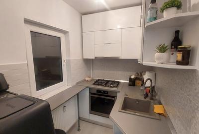 Garsoniera semidecomandata, etajul 3, cartier Cornitoiu zona Liceul Bibescu - 3