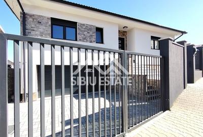 Casa cu garaj, pivnita, curte mare - 1