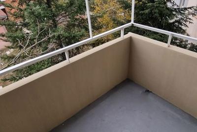 Apartament cu 3 camere decomandat în Nufărul - 5