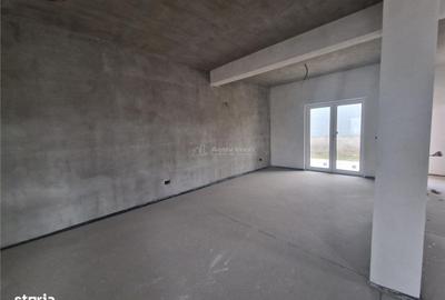 Casă cu 4 camere cu Teren 178 Mp în Central - 6