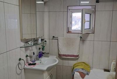 Apartament cu 3 camere decomandat în Central - 2