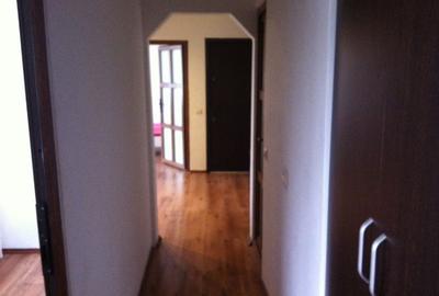 Apartament cu 3 camere decomandat în Dristor - 4
