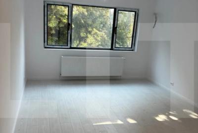 Apartament cu 4 camere decomandat în Crângași - 14