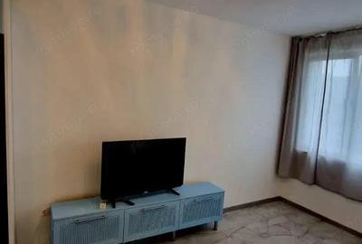 Garsoniera zona Coresi - 2